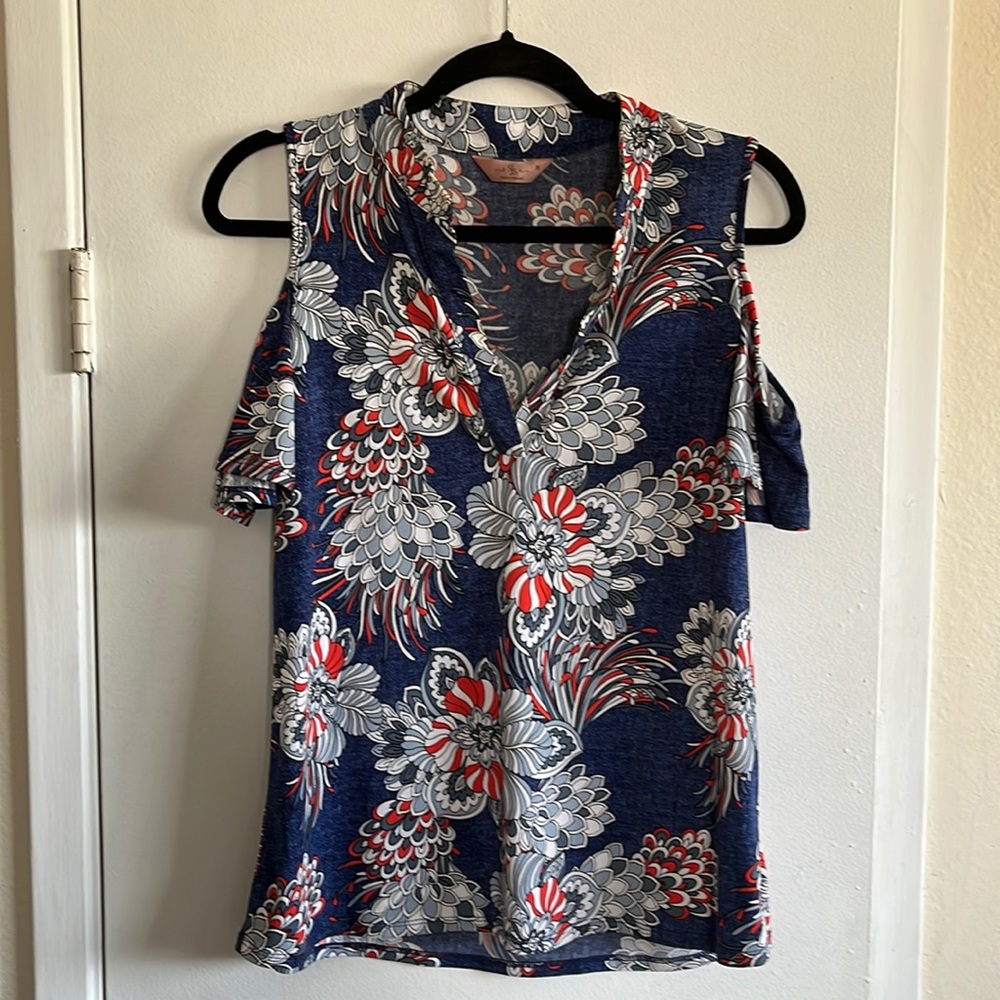 SJS print top with cut out shoulders Size M